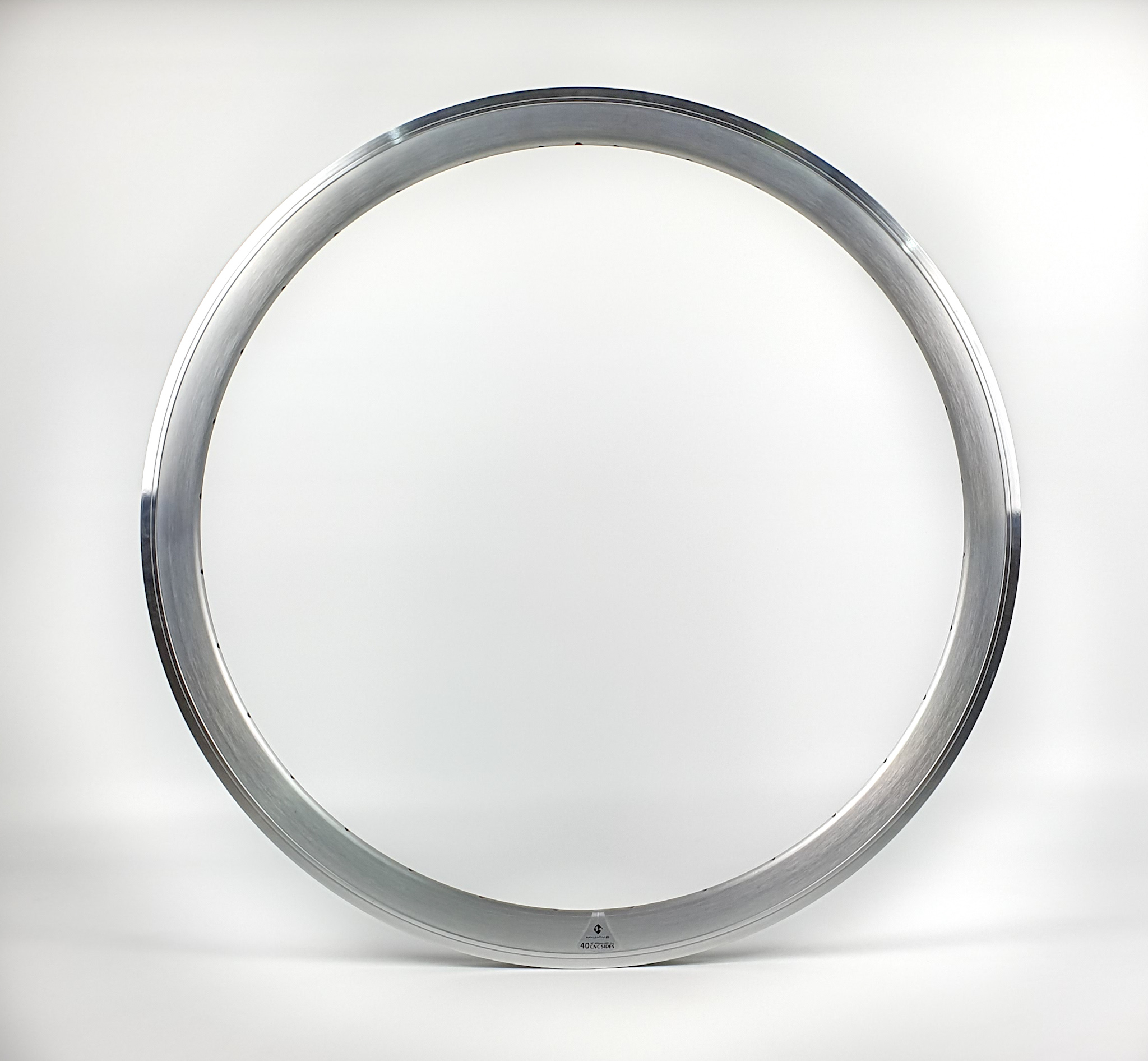 M-WAVE R 40mm Aerofelge silber 32 Loch